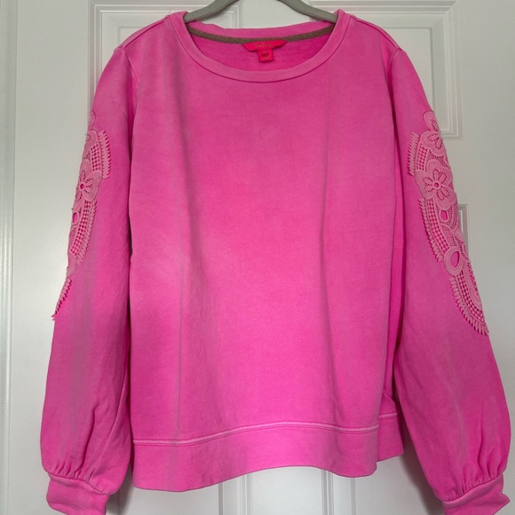 Lilly Pulitzer Tops - Lilly Pulitzer Rooney sweatshirt size L pink